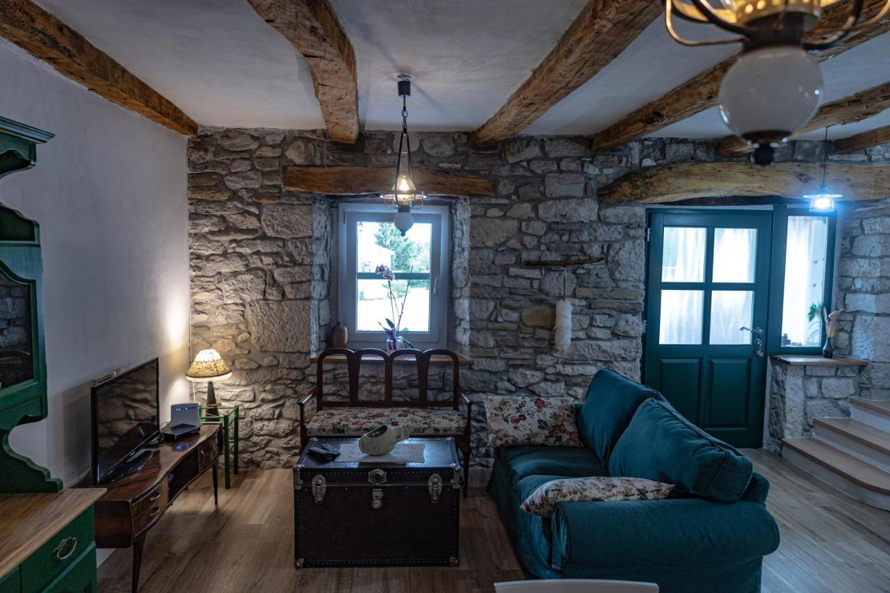 Villa Klara Buzet Luaran gambar